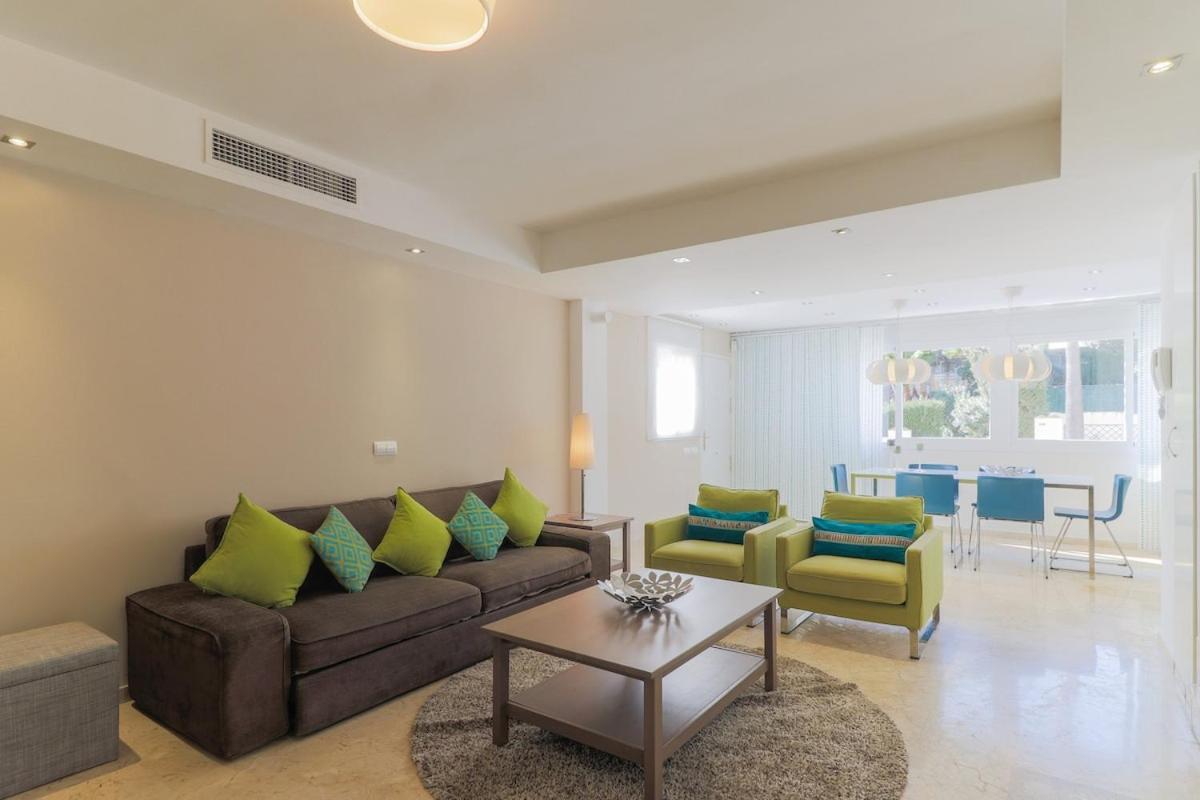 Villa C43 - Family House With Terrace And Shared Pool Benalmádena Exterior foto
